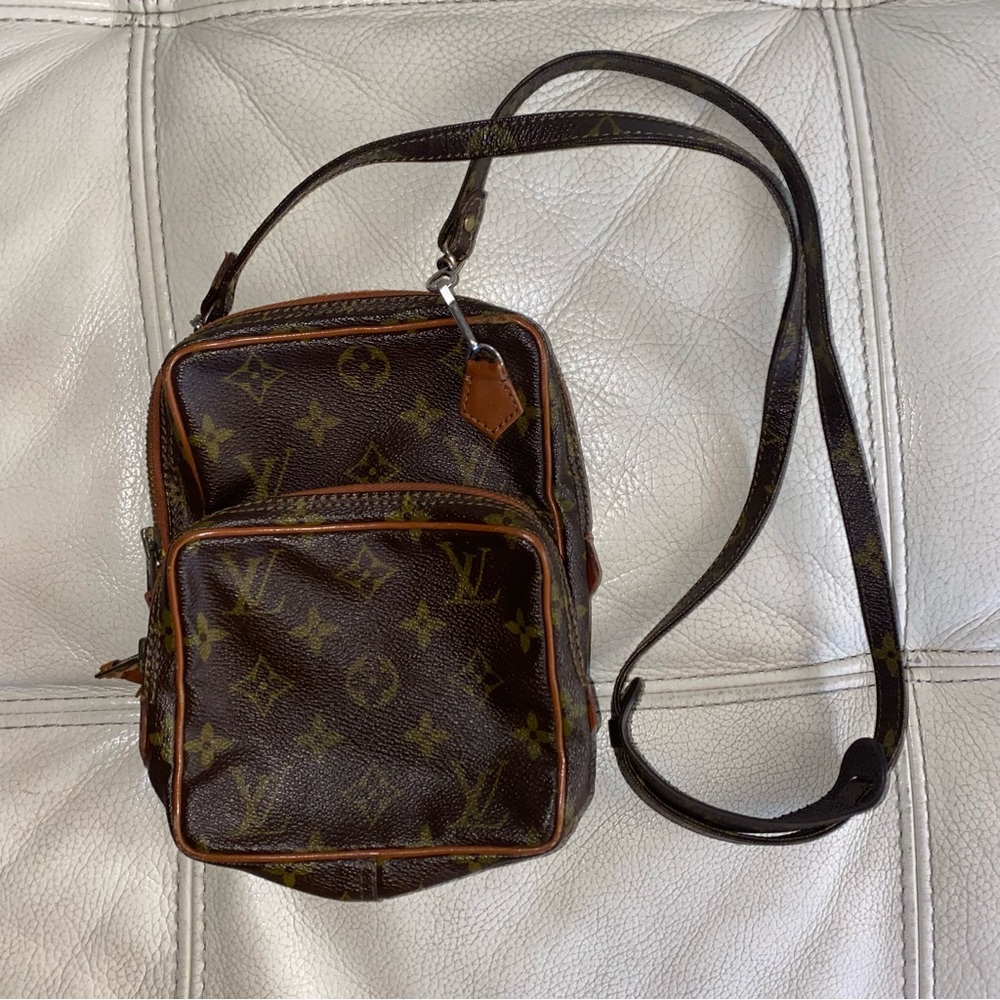 Vintage mini amazon shoulder bag